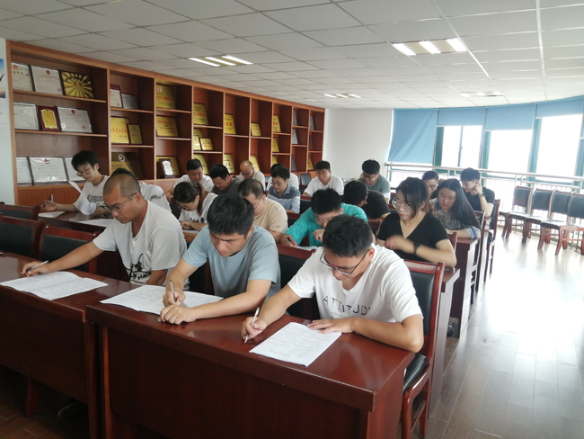 以考促學、以學促廉