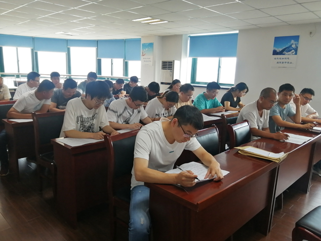 以考促學、以學促廉